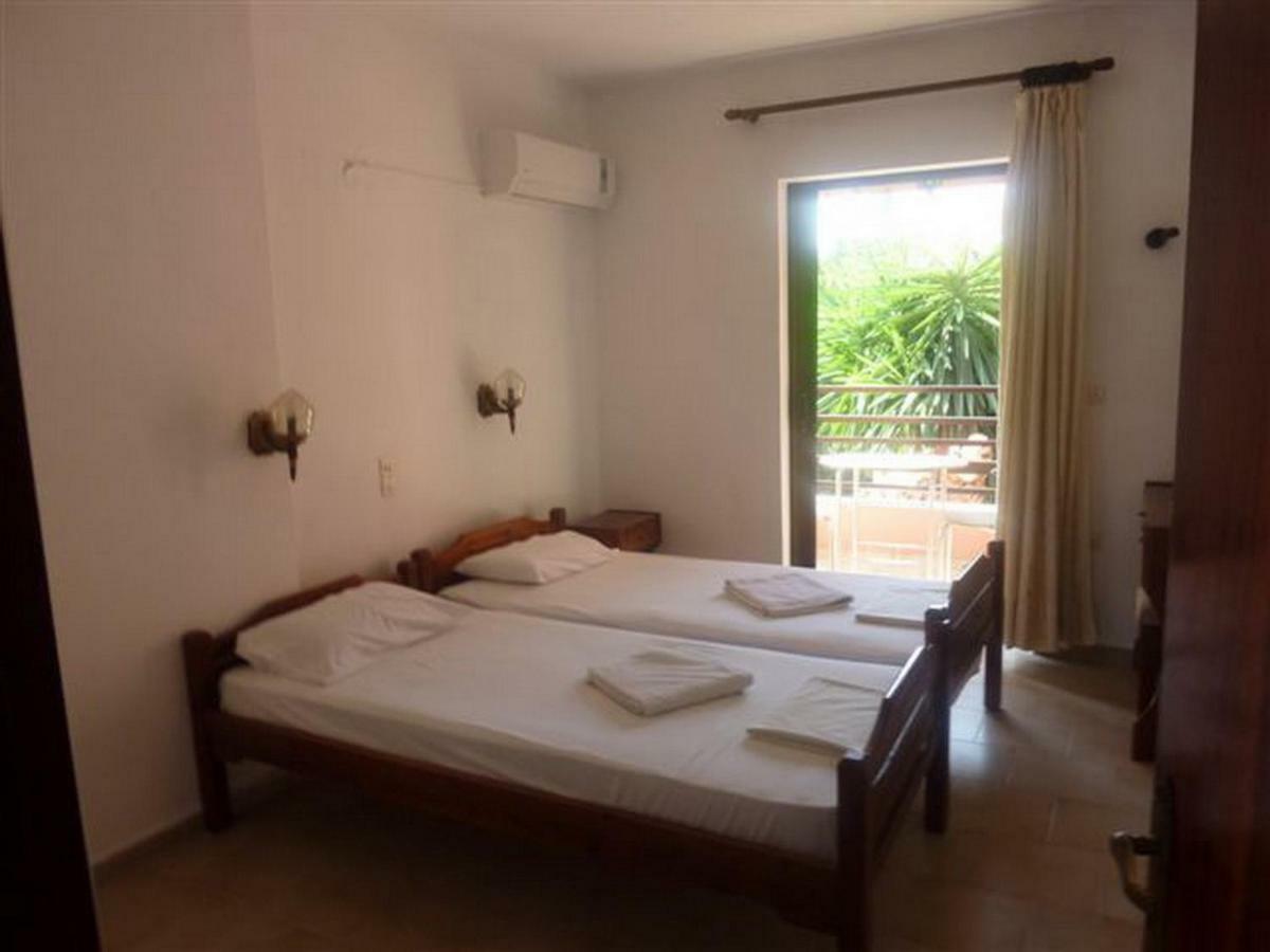 Stathis Apartments Dassia  Ngoại thất bức ảnh